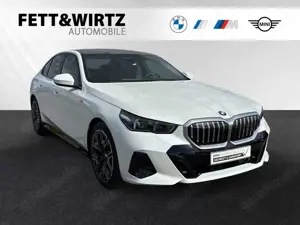 BMW 520 i M Sport|AHK|Pano|Autobahnass.|H/K