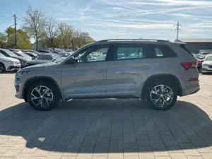 Skoda Kodiaq Sportline 4x4 AHK Lane Matrix ViCo 7 Sitz Bild 2