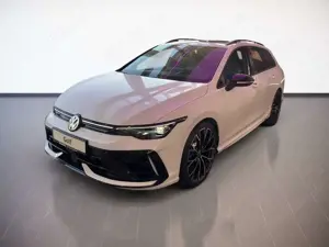 Volkswagen Golf Variant R 2.0 TSI 4M. DSG AHK,MATRIX,HuD,PANO Bild 2