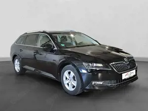 Skoda Superb Combi Ambition *Xenon*Navi*Kamera*SHZ*Temp*2.Hand*
