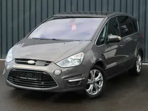 Ford S-Max Titanium Leder Navi Xenon LED PDC