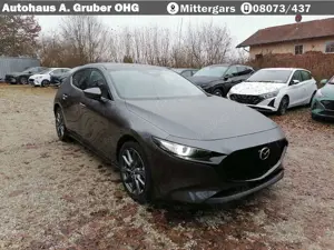 Mazda 3 2.5L e-SKYACTIV G 140ps Automatik Center + Design-