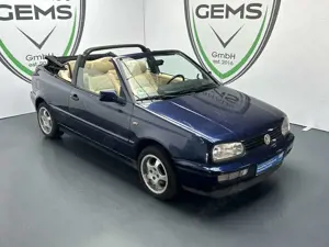 Volkswagen Golf III Classic Edition Leder BT-Audio
