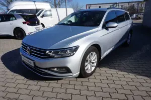 Volkswagen Passat Variant TDI Business DSG LED Navi AHK ACC SHZ Bild 2