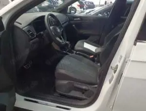Volkswagen T-Cross 1.5 TSI DSG R-Line NAVI AHK REARVIEW LED-MATRIX... Bild 3