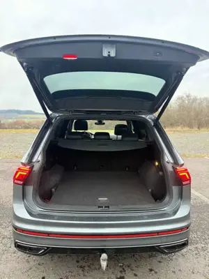 Volkswagen Tiguan Allspace Tiguan Allspace 2.0TDI*R-LINE*4x4*DSG*PANO*IQ LED* Bild 5