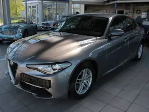 Alfa Romeo Giulia Business , Automatik