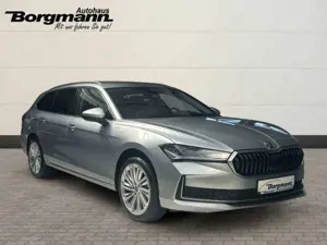 Skoda Superb Combi LK 2,0 TSI HUD AD AHK Navi Leder Massage Bild 3