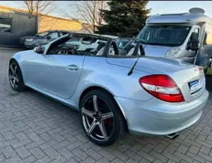 Mercedes-Benz SLK 200 Kompressor Roaster Airscarf Klima Sitzheizung PDC