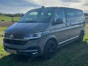 Volkswagen T6.1 Multivan Multivan T6.1 DSG Kurz 4MOTION Highline