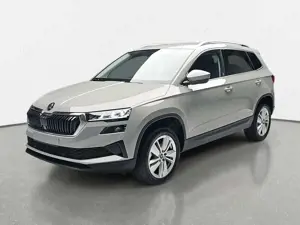 Skoda Karoq KAROQ 1.5 TSI DSG SELECTION LED ACC AHK Bild 2
