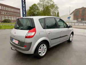 Renault Scenic II 1.6 16V Dynamique/Automatik Bild 5