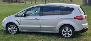 Ford S-Max Titanium