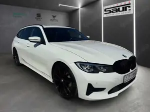 BMW 318 d Advantage Touring PANORAMA BUSINESS SHZ WIRELESS