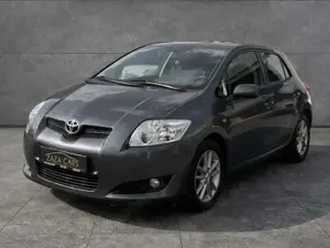 Toyota Auris Life