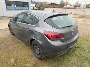 Opel Astra 1.6 16V NUR GEWERBE EXPORT!!! Bild 3