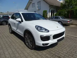Porsche Cayenne S 4,2l Diesel Pano, Navi, 21 Zoll, Standheizung, B