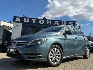Mercedes-Benz B 180 Aut. Bi-Xenon*AHK*Navi*SitzHz*PDC*
