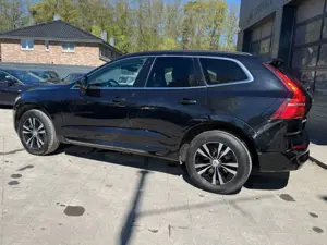Volvo XC60 Momentum Pro *LEDER* Bild 5