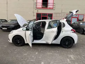 Peugeot 208 Active Bild 3