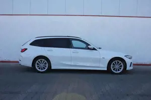 BMW 320 e Touring Plug-In Hybrid LCI Curved Facelift Bild 3