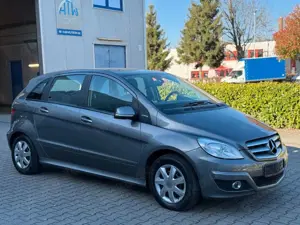 Mercedes-Benz B 170 BlueEfficiency *Navi *Hu Neu