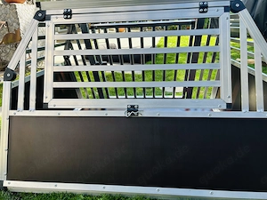 Tolle Hunde-Autobox zu verkaufen Bild 4