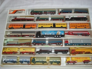 20 alte Wiking Omnibus und LKW Modelle 1:87 H0 neuwertig OVP