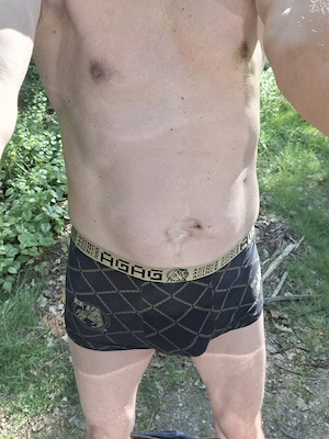 Wanderparklatz B470... Testen vor Ort...Diverse Shorts.. Nackte Übergabe