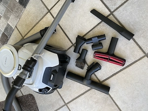 Bosch Staubsauger Beutellos Bild 2