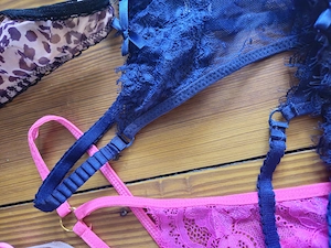 Lingerie-Set Strings zu verkaufen  Bild 3
