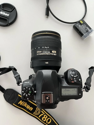 Nikon D780 Spiegelreflexkamera mit 24 120mm f 4 Objektiv