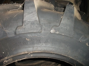 Schlepperreifen  13.6 R 28