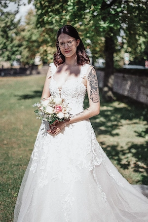 Brautkleid Gr 38 mit Schleier und Reifrock