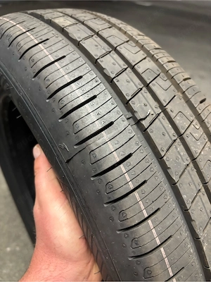 175 65 R17 87H 4x Goodyear Efficient Grip DOT 17 2025