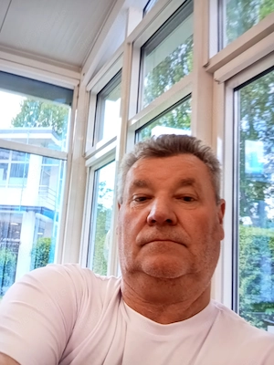 Er sucht sie 