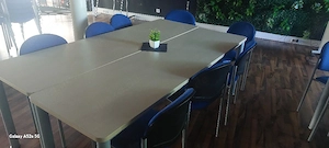 Tisch für Unterrichtsraum 