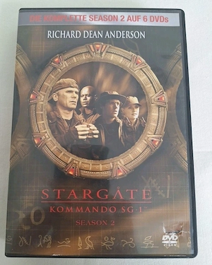 Stargate - Kommando SG1 - komplette Season 2 auf 6 DVDs - Budget