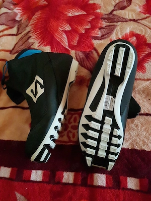 Sketchers Gr.8 Fahrradschuhe Gr.42  neu mit Einrastungsfunktion vorne am Schuh 