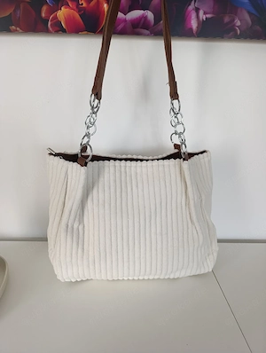 schöne Handtasche neu cord samt creme Farben Bild 3