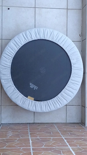 Das Trampolin für dynamische Workouts und Ausdauertraining.