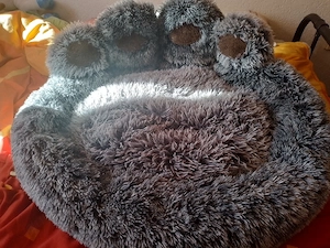 Großes Flauschiges Hundebett 