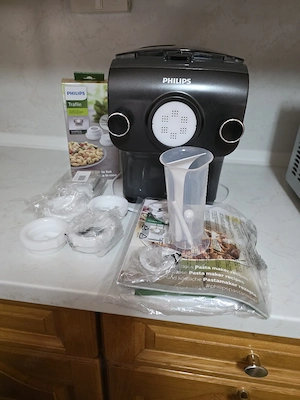Philips Pastamaker HR2382 15 + Brotbackautomat geschenkt