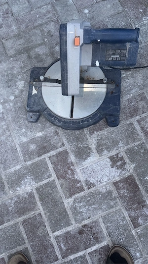 Kapp- und Gehrungssäge King Craft KGS 1050