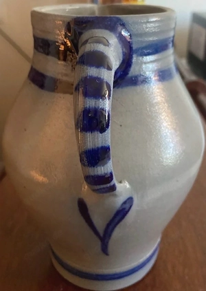Steingutkaraffe  Vase Bild 4