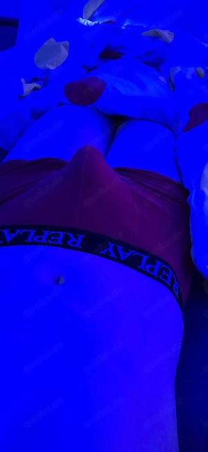 Verkaufe hier meine Bilder und Videos 