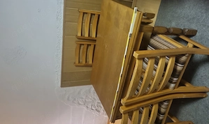 Esstisch  + 4 Stühle 