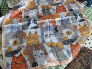 Seidentuch ,- Katzen Motiv - zu verkaufen. Bild 4