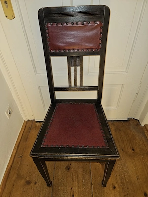 Antik! Massiver stabiler Holz Stuhl Jugendstil ca. 1920 rot Eiche Schnitzerei en TOP Zustand! 