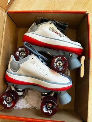 wunderschöne Rollschuhe Bild 2